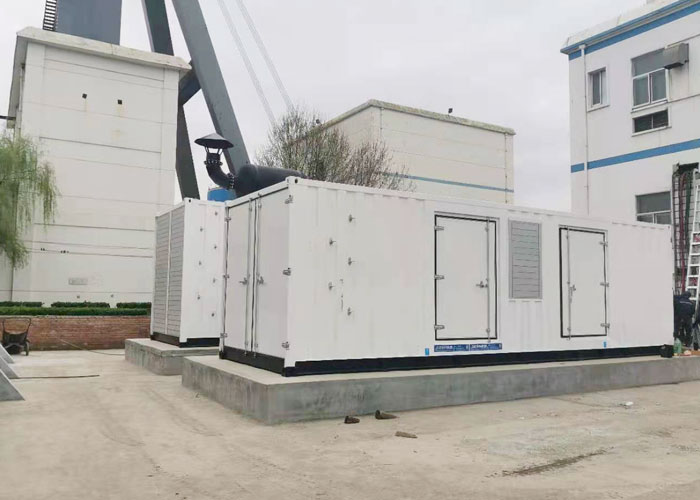 天安集團(tuán)1700KW-10.5KV集裝箱式發(fā)電機(jī)組.jpg